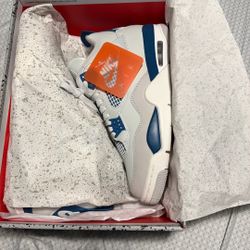 Air Jordan Retro 4s Military Blues Size 9 In Men
