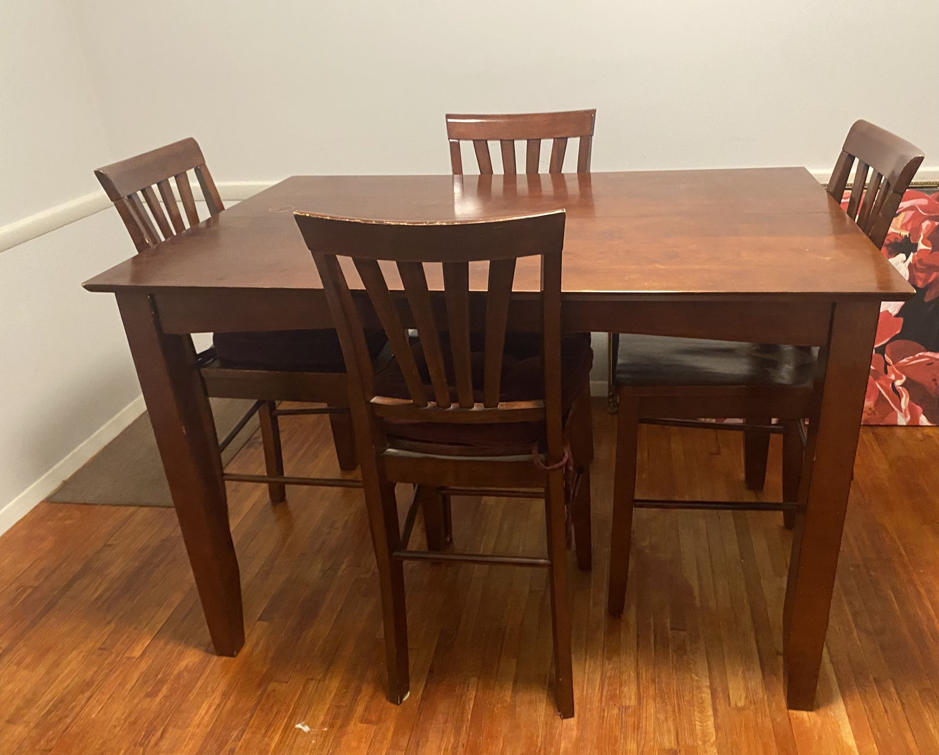 Dining Room Table With 4 Chairs