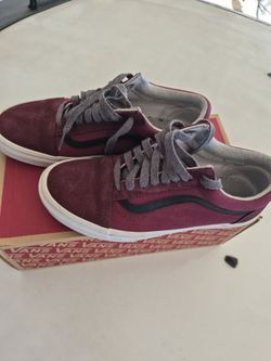 Vans red side