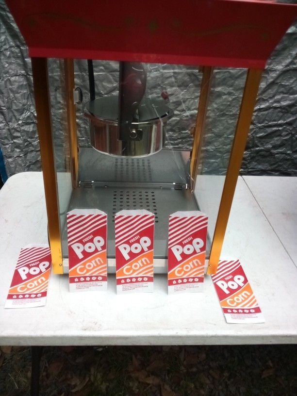 New Popcorn Machine And Brand Niw Old Fashion Cart