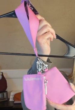 Lululemon NWT Dual Wristlet - Pink