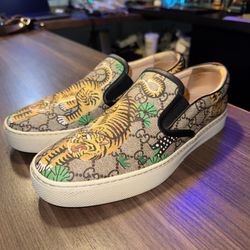 Gucci GG Supreme Tian Tiger Slip-On Sneakers Men's Size 9 - Authentic, No Box