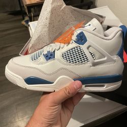 Jordan 4 Military Blue