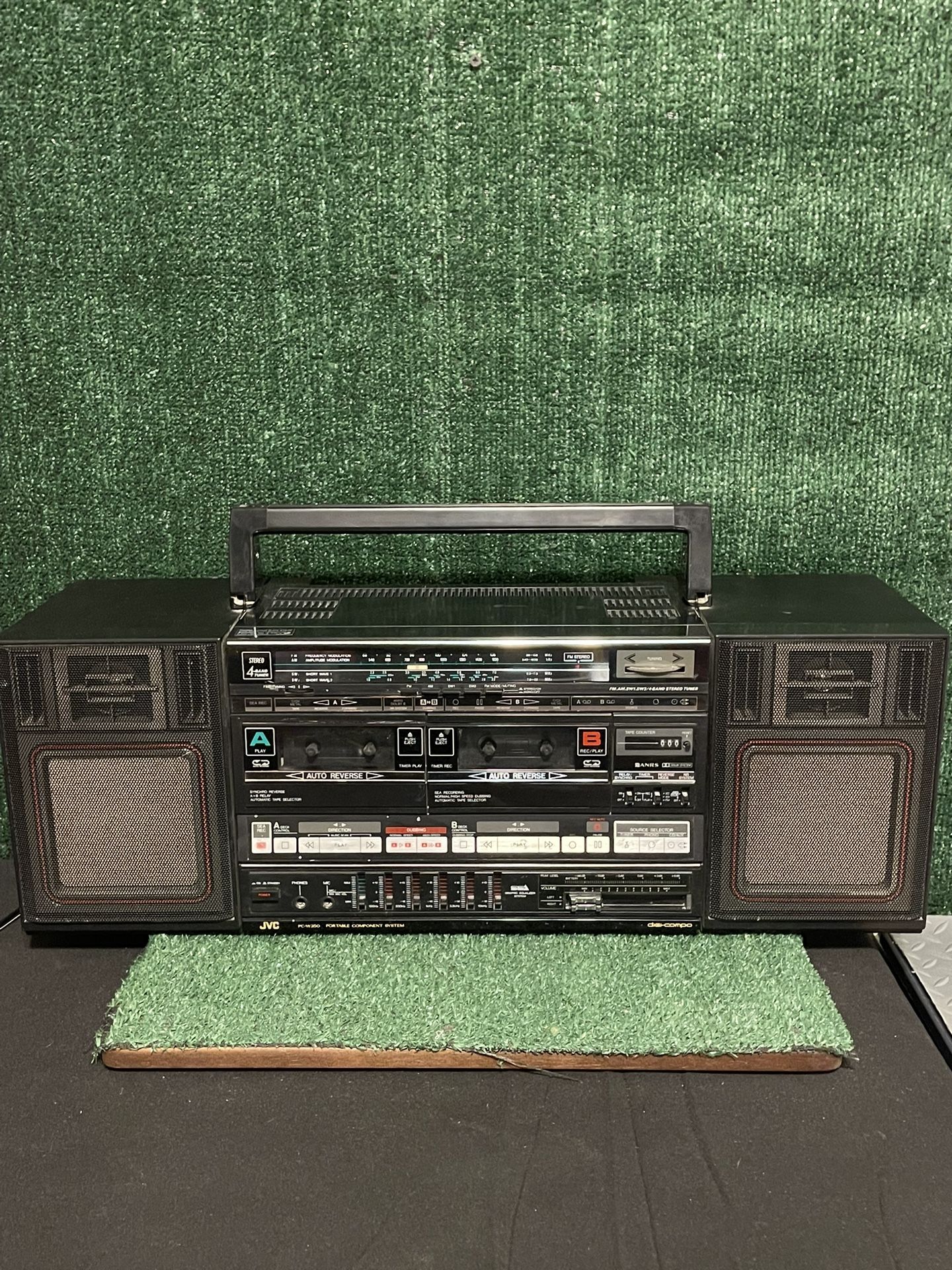 Vintage JVC Model PC- R350J Portable Stereo System Boombox.