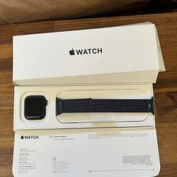 Apple Watch SE Aluminum 40mm (BRAND NEW)