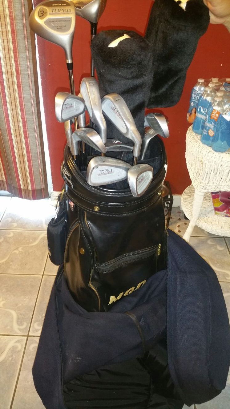 golf club DUNLUB