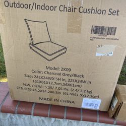 Outdoor/indoor Chair Cushion Set