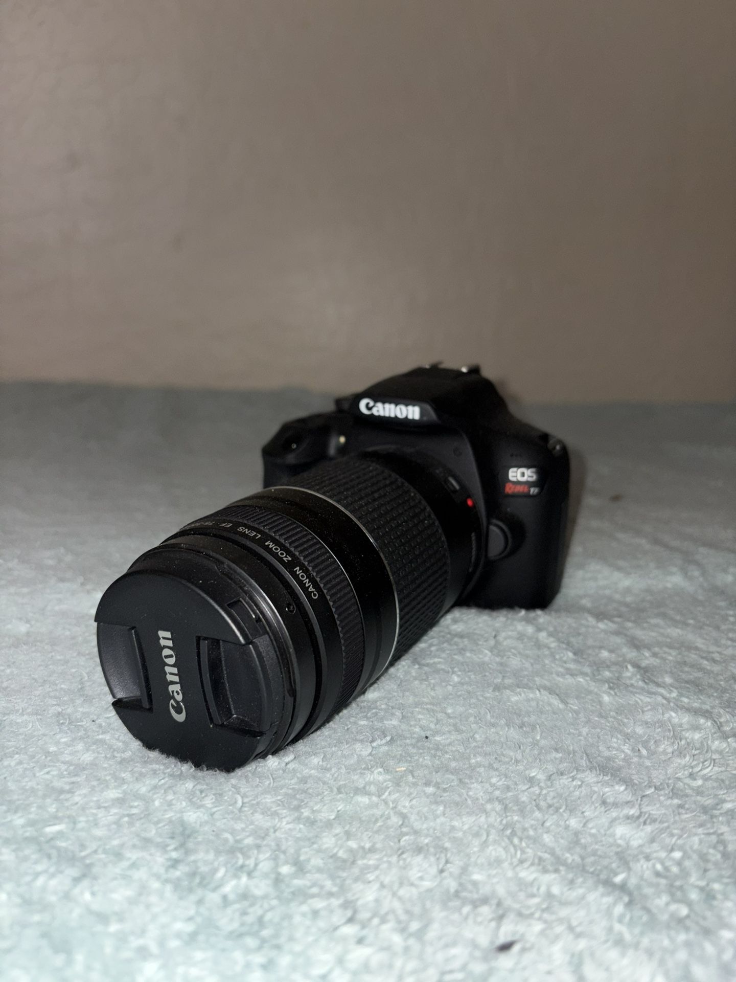 Canon EOS Rebel T7