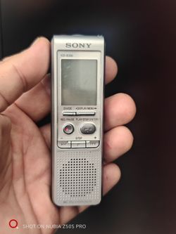Sony ICD-B300 IC Voice Recorder
