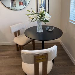 Dining Table And Chairs Set 