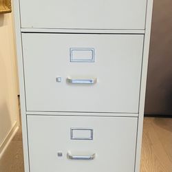 File Cabinet - 4-drawer