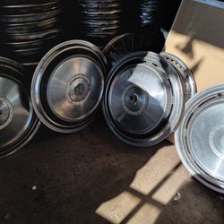 15" Buick Electra Hubcap Set