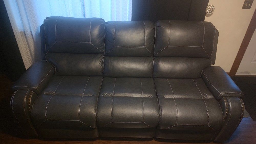 Couch And Love Seat Recliners