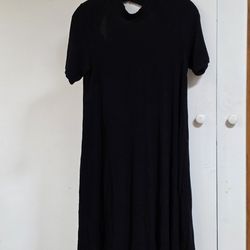 Black Keyhole Dress