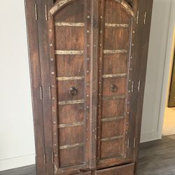 Armoire