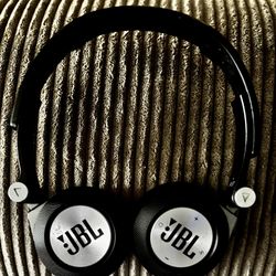 JBL Synchros Wireless On Ear Headphones 