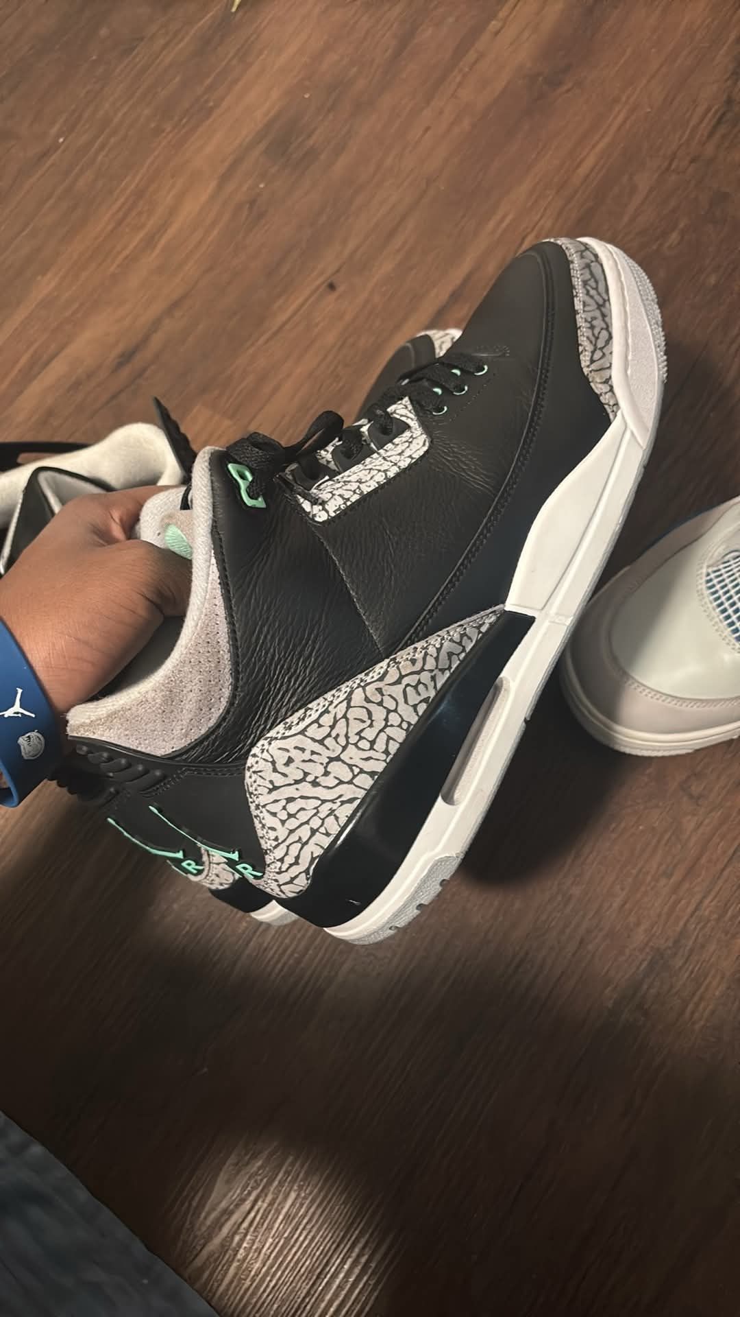 Jordan 3s Size 12 mint Green