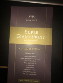 NKJV HOLY BIBLE SUPER GIANT PRINT 17point