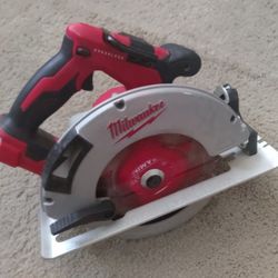 Milwaukee Circular Saw Brushless M18