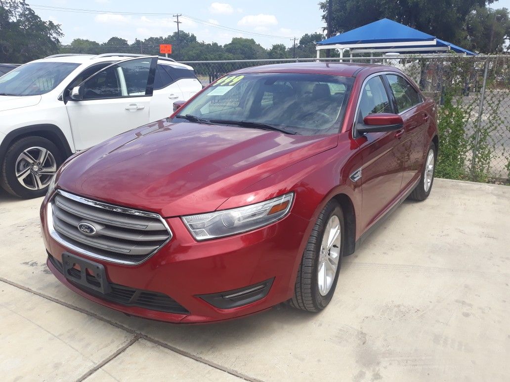 2013 Ford Taurus SEL 92,000 miles