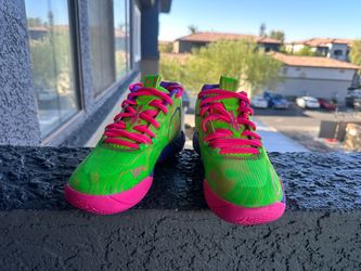 Kid’s Basketball Shoes size 5.5