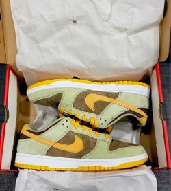 Nike Dunk Low SE - Size 10M