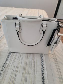 Brand new Purse