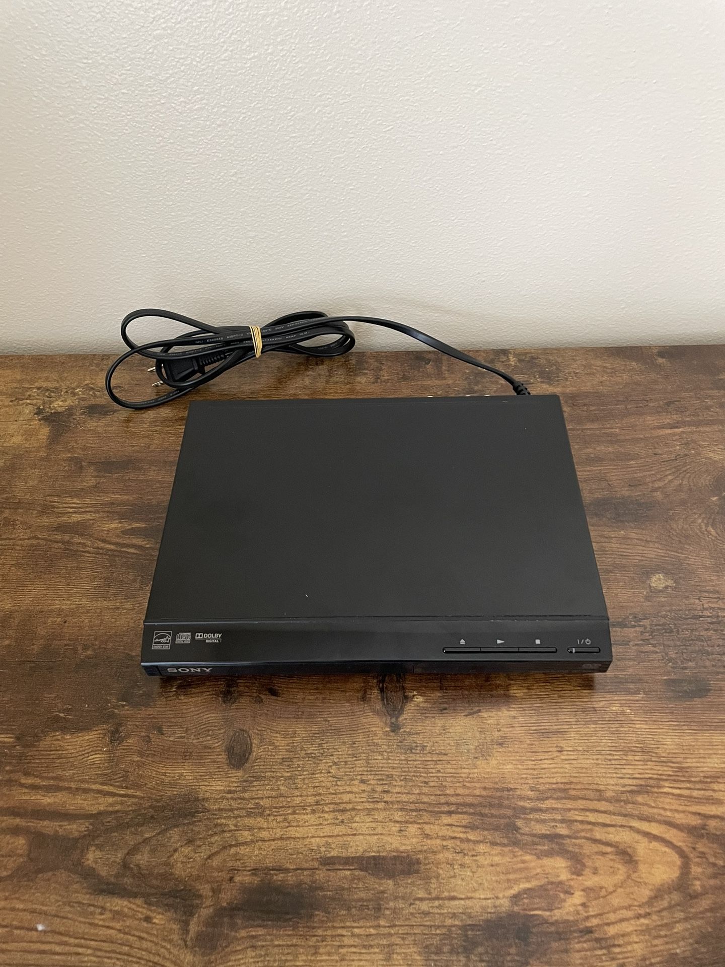Sony Digital CD-DVD Disc Player DVP-SR210P