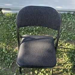 Deluxe Fabric Padded Folding Chair - Black 