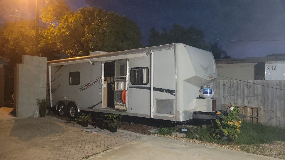 RV Toy Hauler 2010