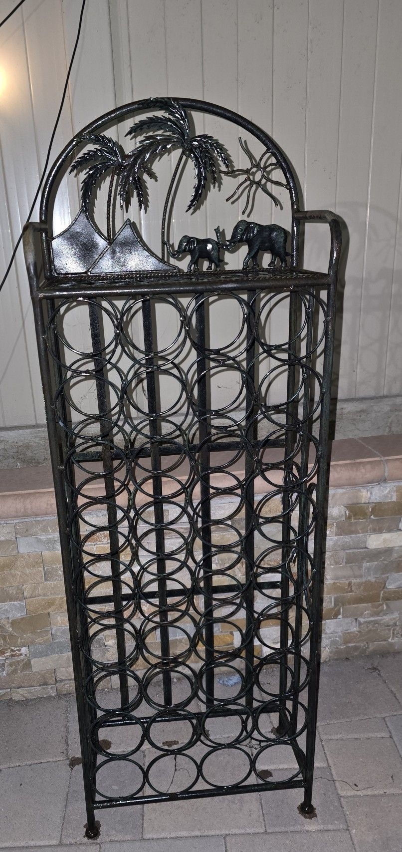 WINE RACK HOLD 40 BOTTLES