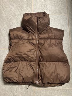 Brown crop puffer vest