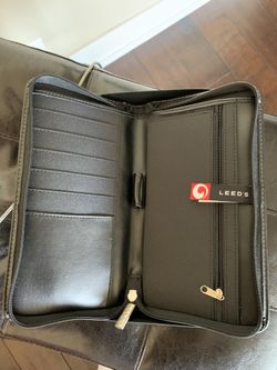 Leed’s Travel Wallet 