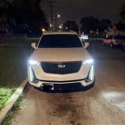 Cadillac Xt6 PARTS ONLY OR TAKE WHOLE CAR 