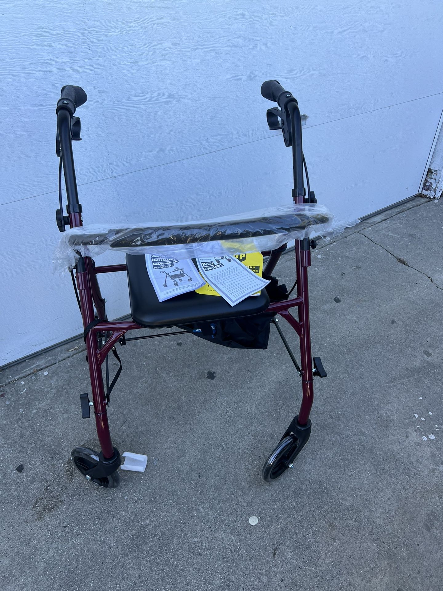 ROLLING WALKER