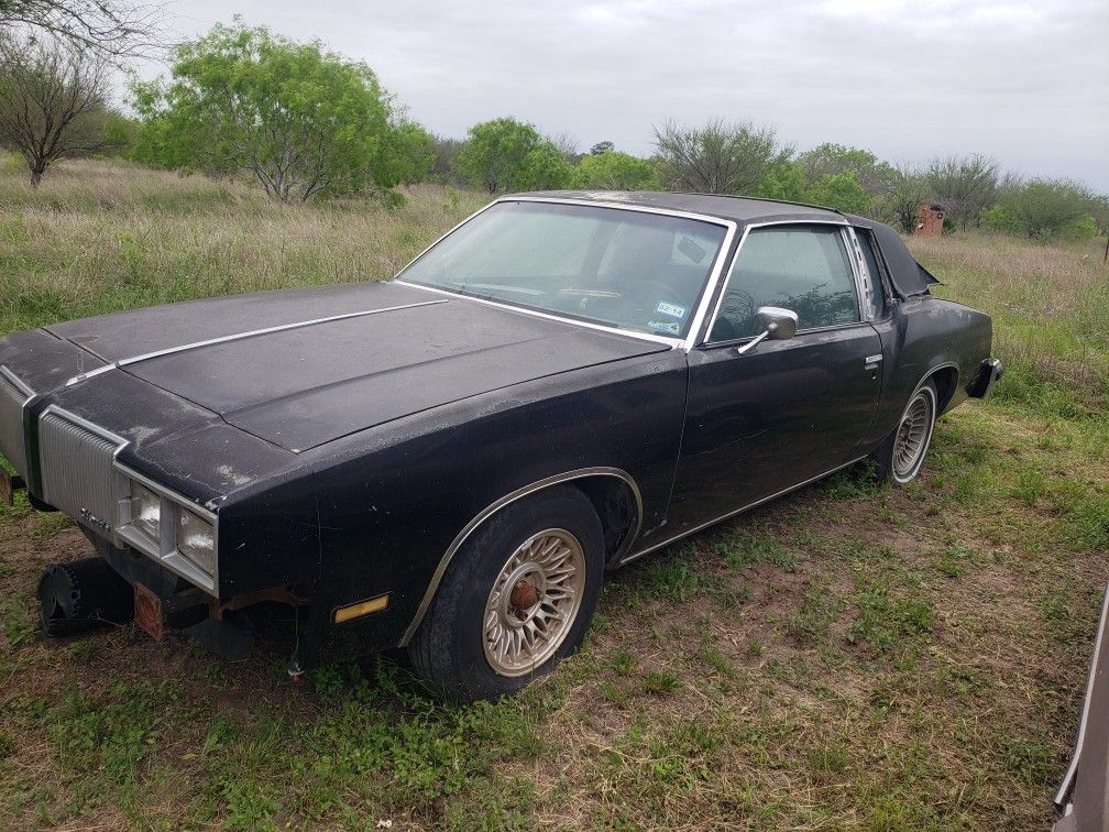 1980 Cutlass Oldsmobile Parts Car