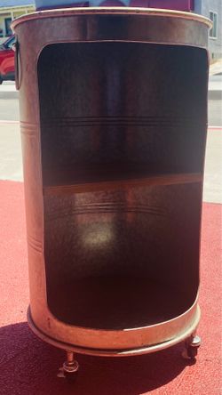 Table shelf on wheels tin barrel