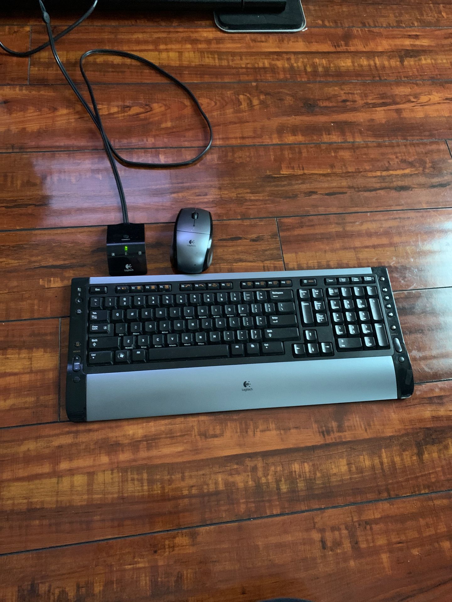 Logitech s510 wireless keyboard and mouse