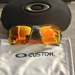 New Oakley flax 2.0 Custom Ordered Sunglasses Orange/ Carbon Fiber. 
