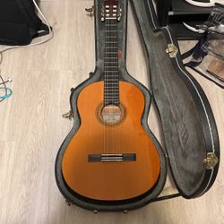 Yamaha CG101 Classic Guitar 