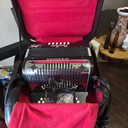 Hohner Accordions Panther 3-Row Diatonic Accordion