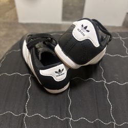 Baby shoes