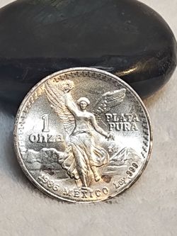 #730 Silver 1986 libertad 1oz coin