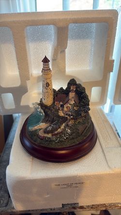 Thomas Kincaid "The Light of Peace" Lighthouse Figurine