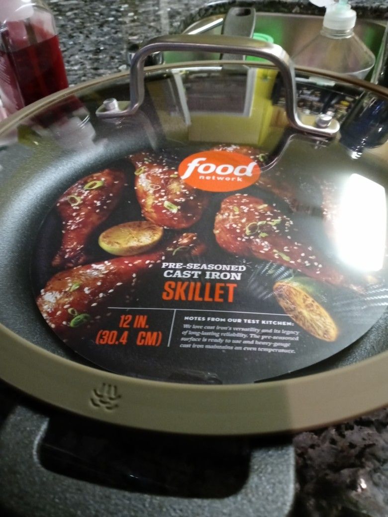 12 INCH CAST IRON SKILLET WITH GLASS LID