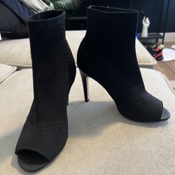 Express Woman’s Heels