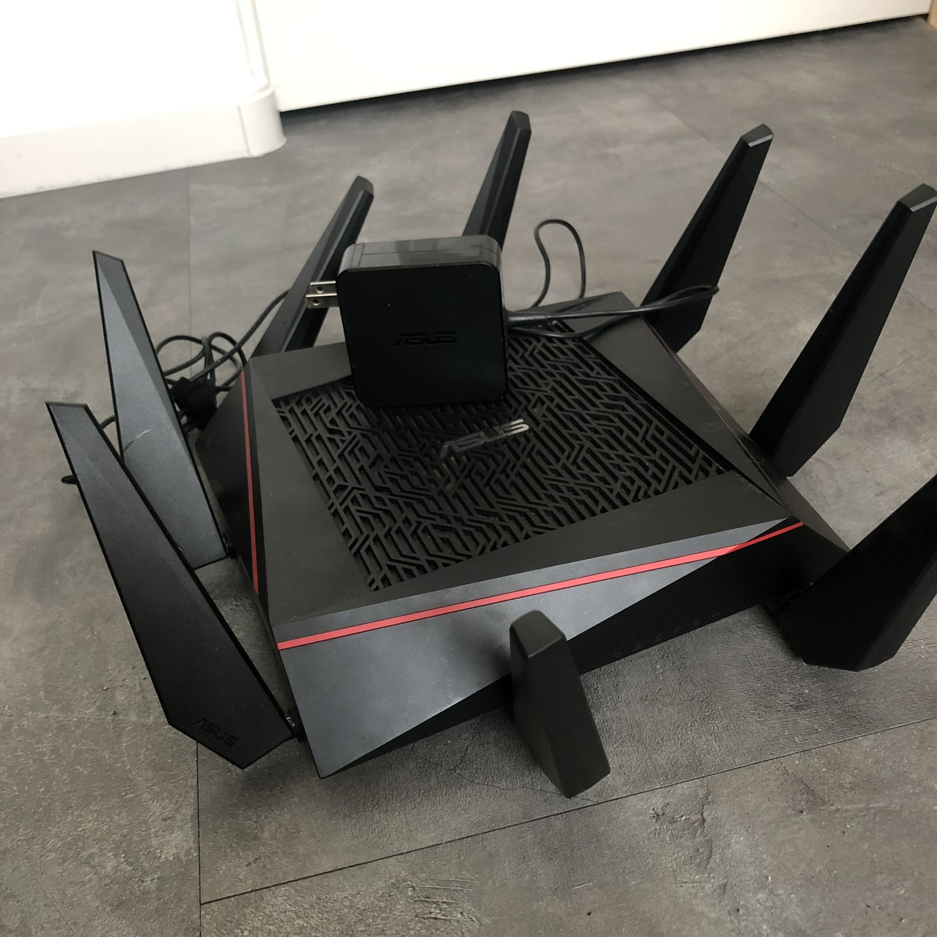 Asus Wi-Fi Gaming Router (RT - AC5300)