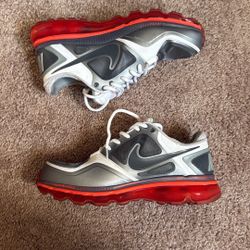 Men’s Nike Trainer 1.3 Max + Size 9