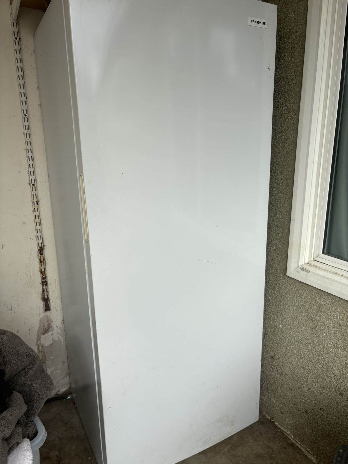 Frigidaire, Freezer White 