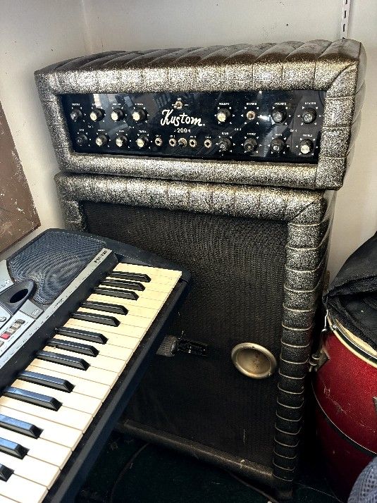 Justin bass speaker.
